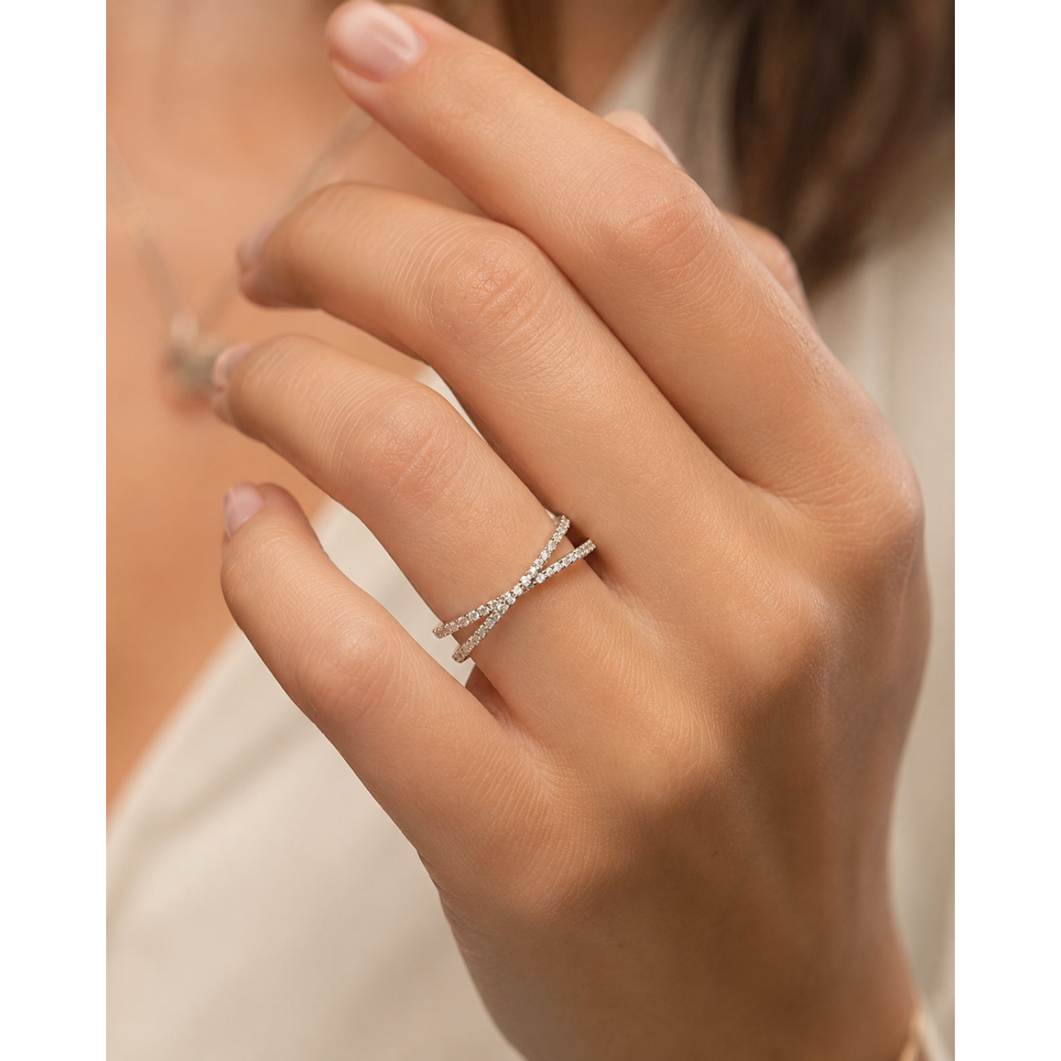 Stylish ring with diamonds