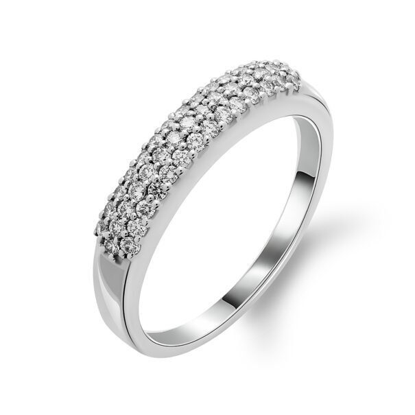 Каблучка з декількома діамантами