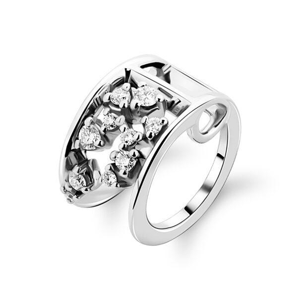 Підвіска з декількома діамантами