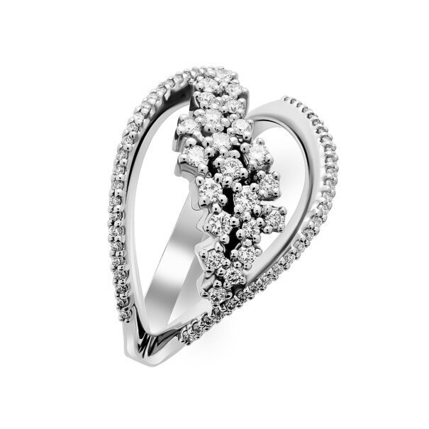 Каблучка з декількома діамантами