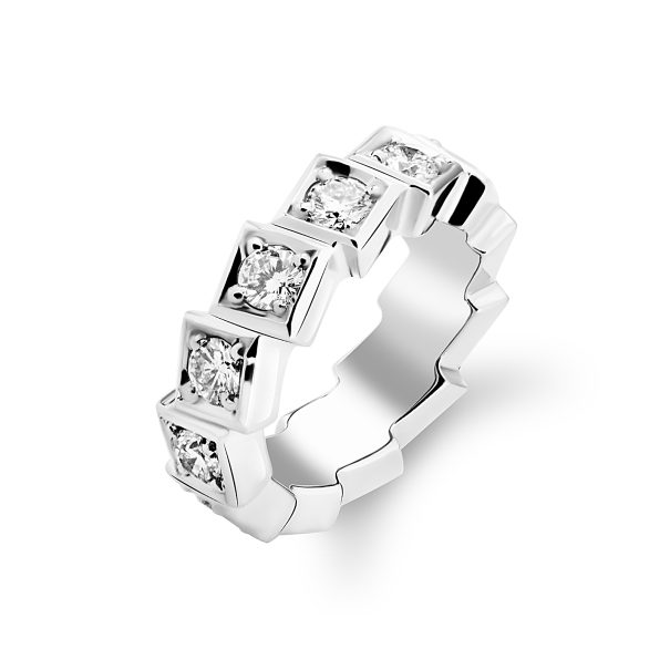 Підвіска з декількома діамантами