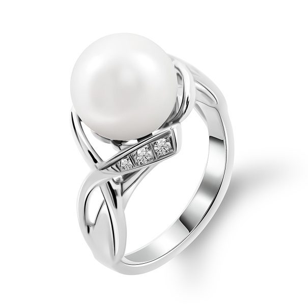 Каблучка з перлиною та діамантами