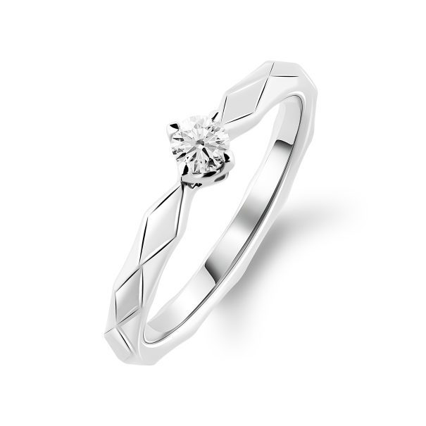 Каблучка з діамантом